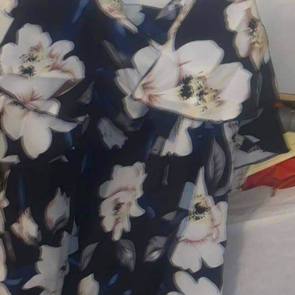 SheIn Curve NWOT beautiful top sleeveless